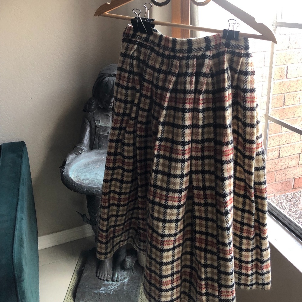 VINTAGE PLEATED PLAID WOOL SKIRT - RARE FIND